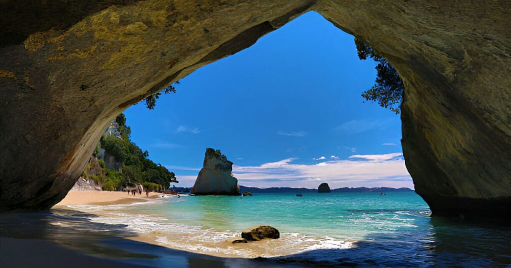 Cathedral Cove Beach