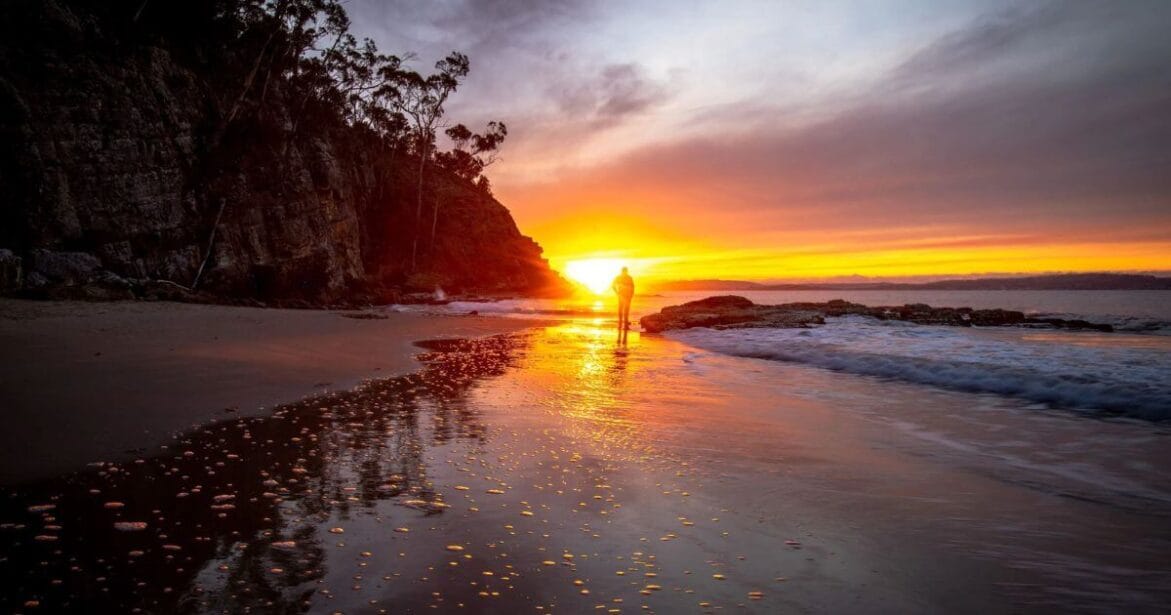 Sunrise in Kingston Beach in Hobart