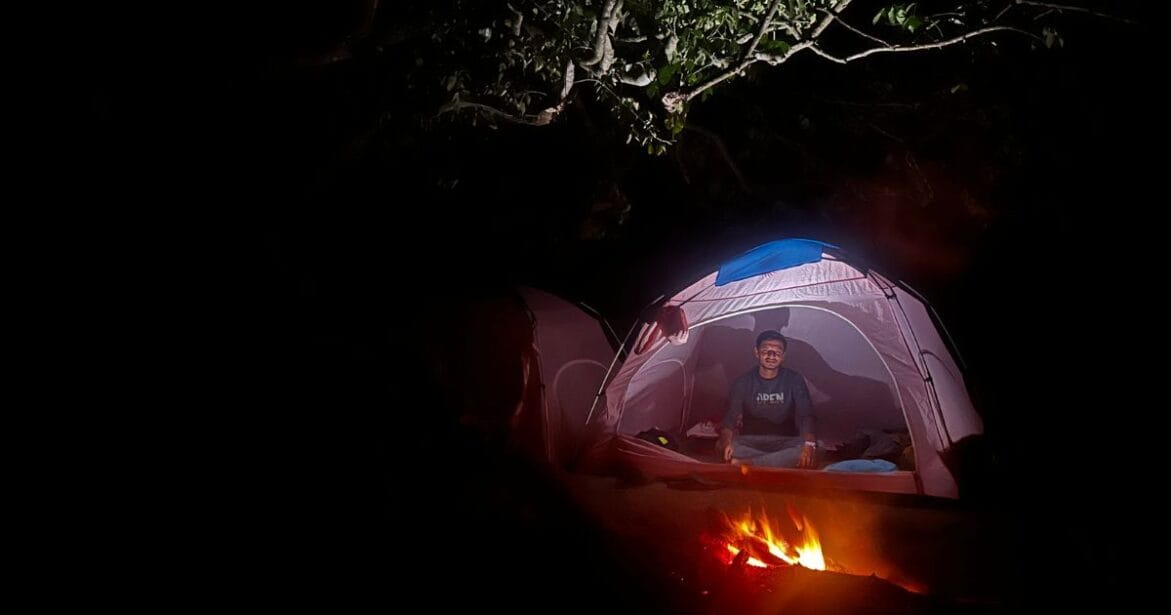 Camping in Vieques , Puerto Rico