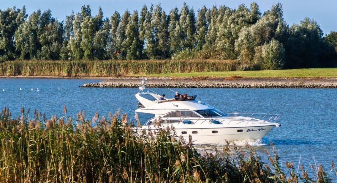 Cruise Tour on the Tamar River in Launceston, Tasmania